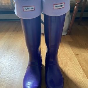 Hunter boots with Hunter socks - purple size 8